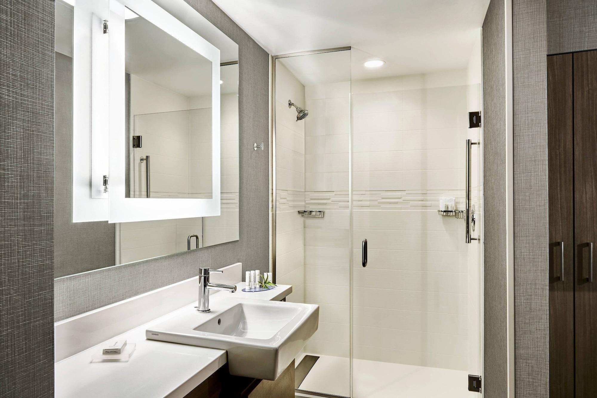 Springhill Suites By Marriott New York Midtown Manhattan/Park Ave Екстериор снимка