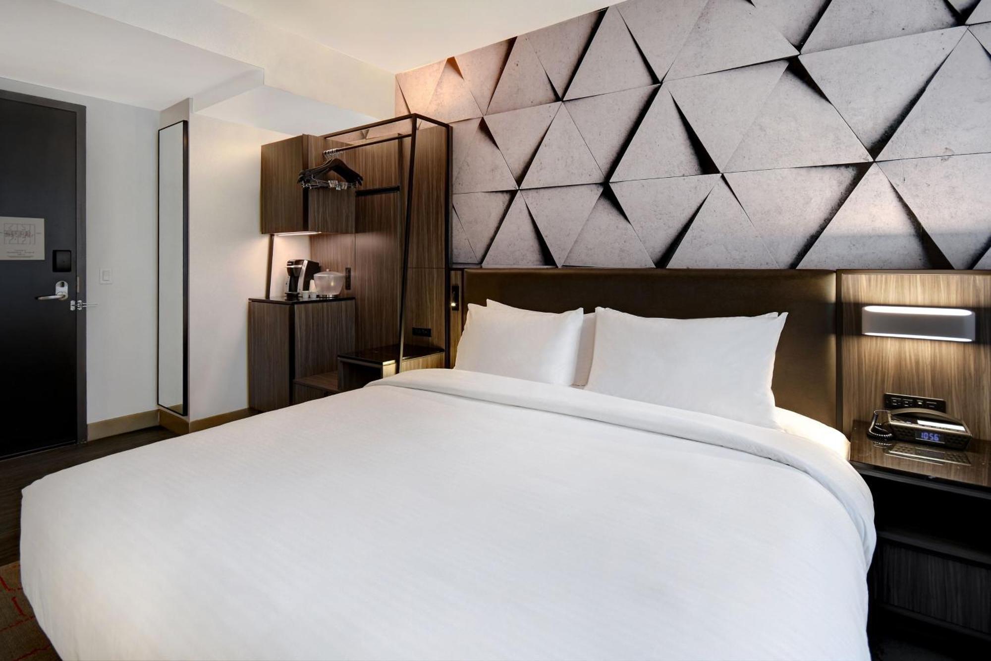Springhill Suites By Marriott New York Midtown Manhattan/Park Ave Екстериор снимка